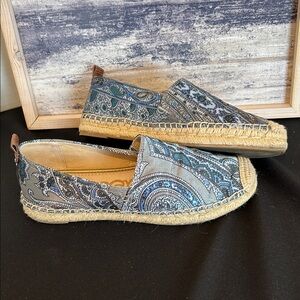 Sam Edelman Blue Paisley Espadrilles Springtime slip on sneakers Beautiful EUC!